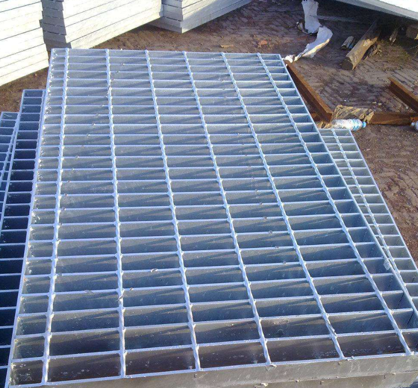 冷鍍鋅鋼格柵G255/40/50S，檢修平臺2米×2米