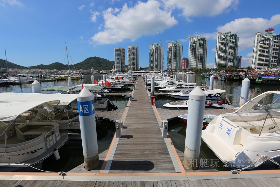 三亞星華游艇碼頭 三亞星華游艇碼頭