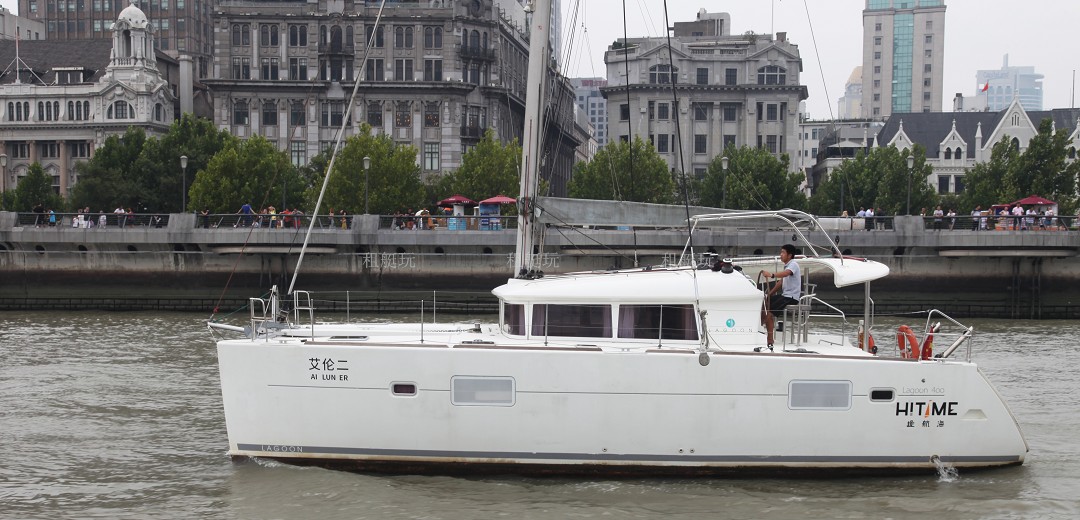  法國(guó)藍(lán)高 Lagoon400