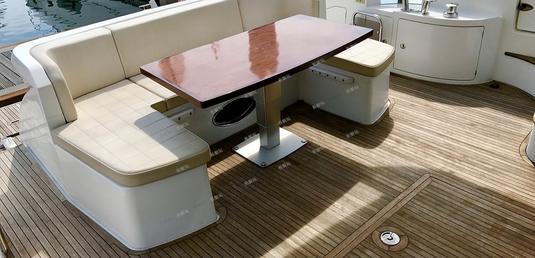 Azimut 64