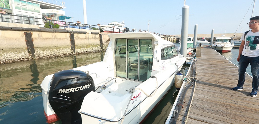 NISSAN尼桑小釣魚艇