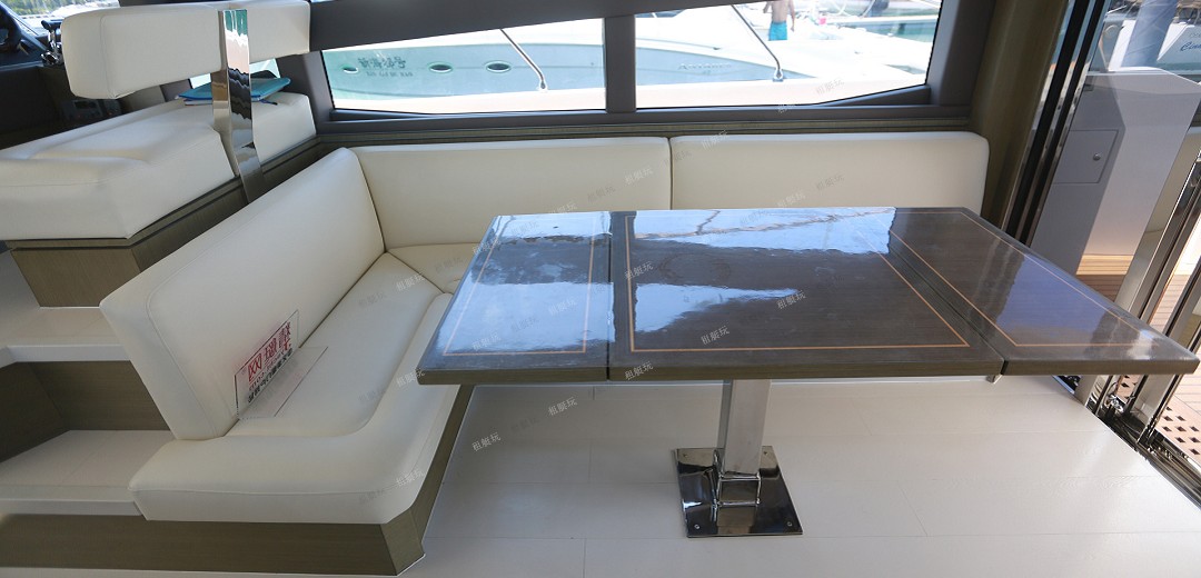 46英尺飛橋游艇 46英尺飛橋游艇
