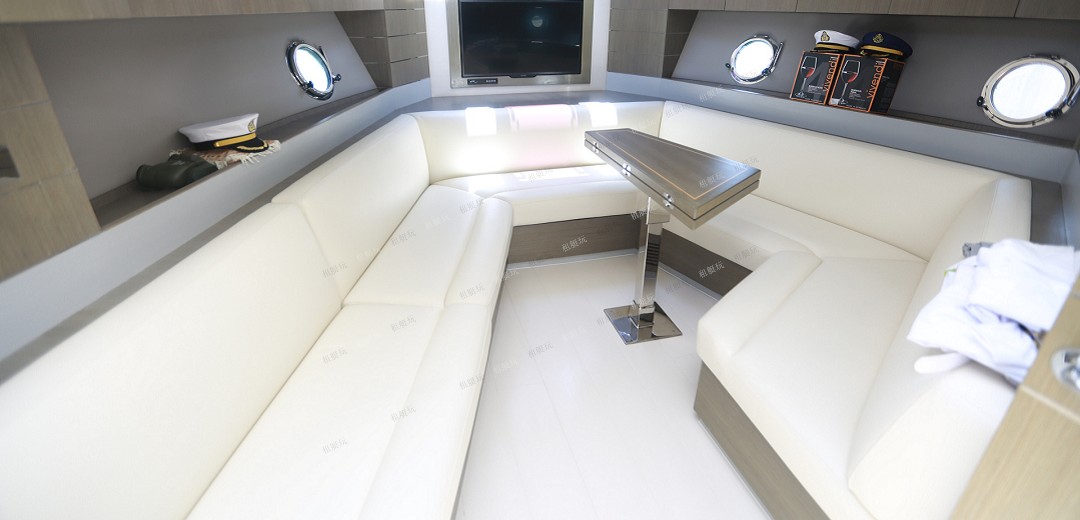 46英尺飛橋游艇 46英尺飛橋游艇