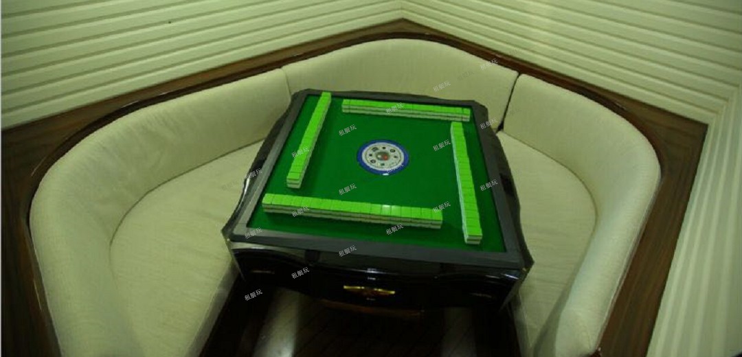 72英尺三層飛橋游艇