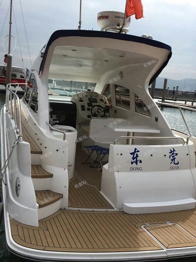 32英尺運(yùn)動(dòng)快艇 32英尺運(yùn)動(dòng)快艇